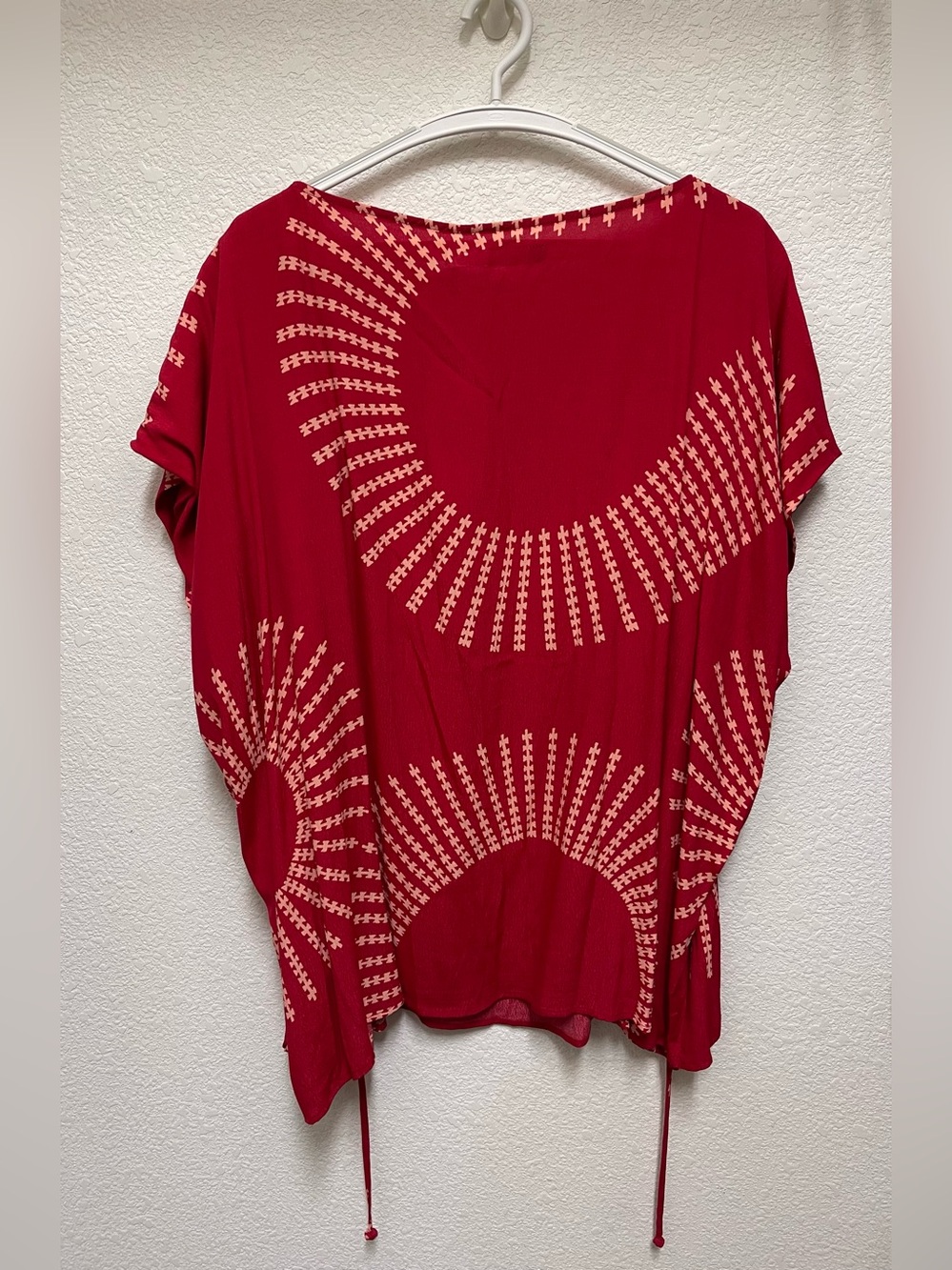MANAOLA Hilu Hilu Red Relaxed Fit Hawaiian Top Women’s Size OS - Picture 2 of 5